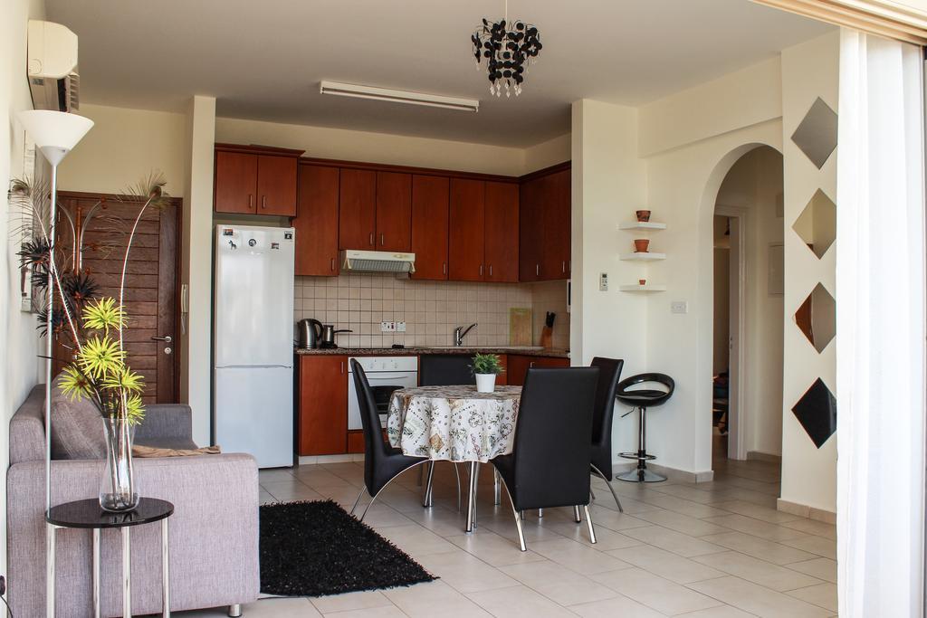 King'S Gardens Apartment Paphos Luaran gambar
